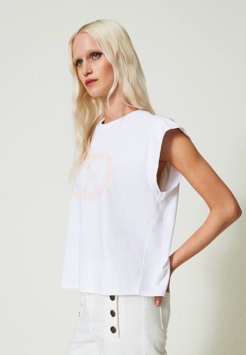 футболка  из италии вид сбоку