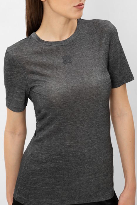 футболка  из франции вид сбоку