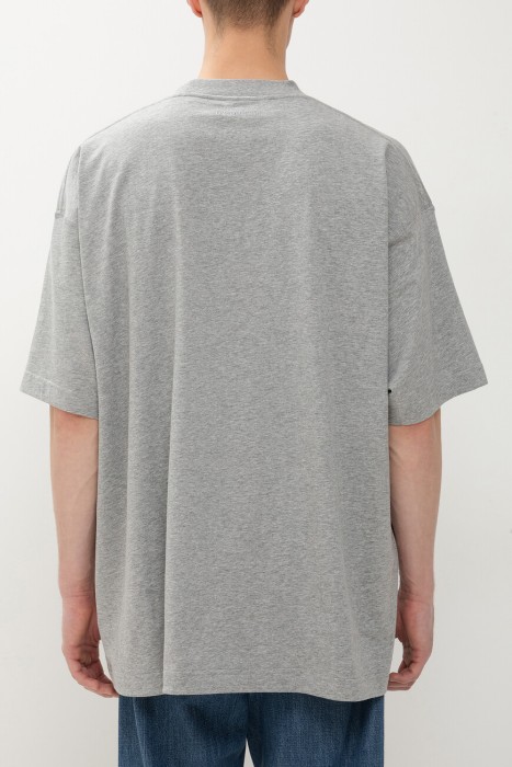 футболка  по цене 46250 руб вид справа