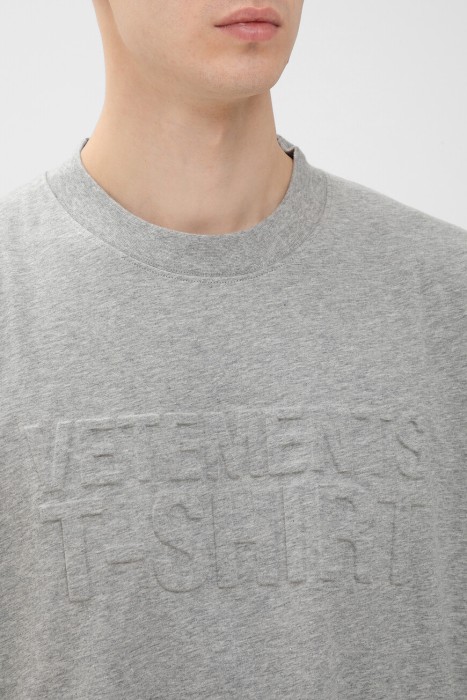 футболка  из америки вид сбоку