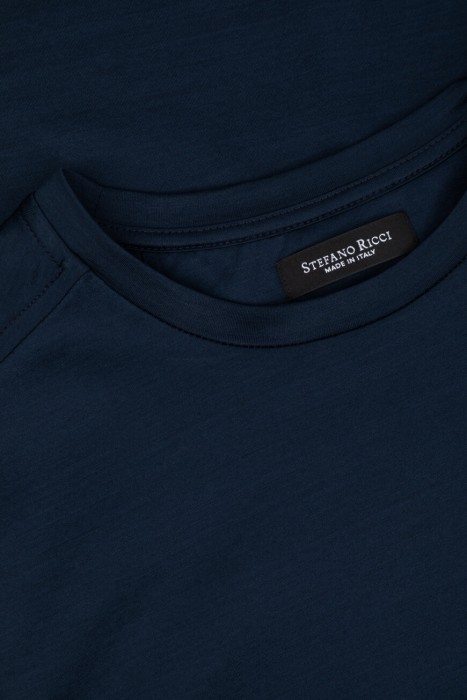 футболка  из хлопка спереди