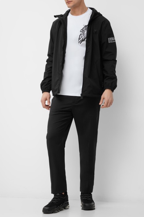 Товар белого цвета с внутренней стороны