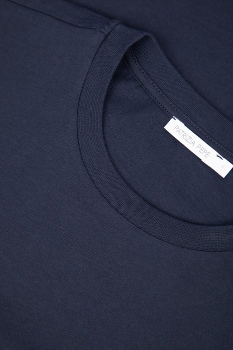 футболка  из хлопка спереди