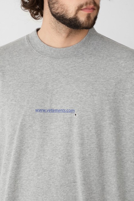 футболка  вид сзади