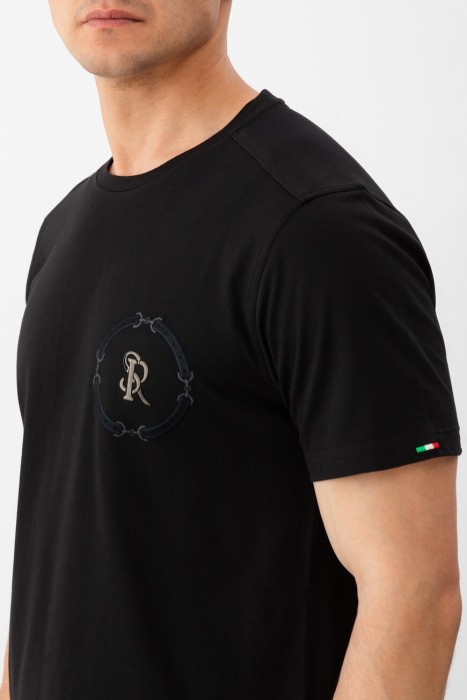 футболка  из англии вид сбоку