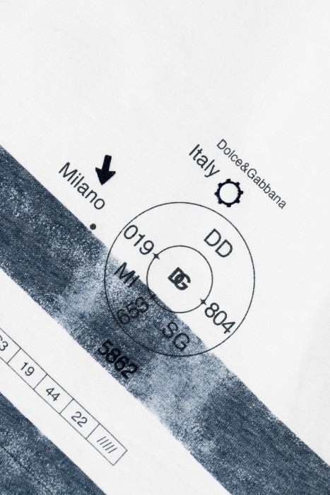 футболка  из хлопка спереди