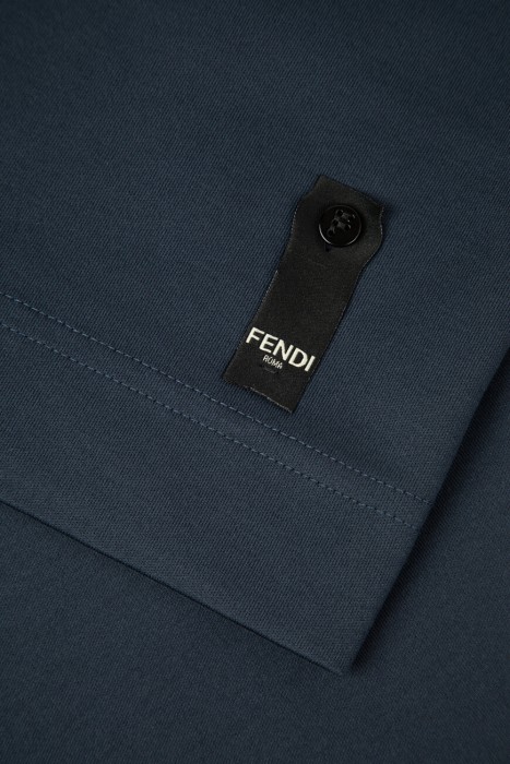 футболка  для взрослого возраста с изнаночной стороны