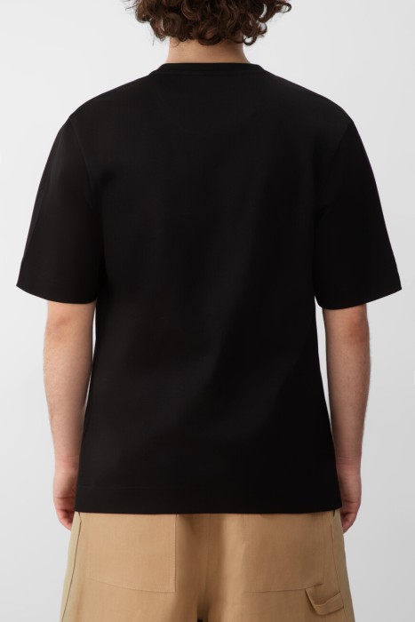 футболка  по цене 51900 руб вид справа