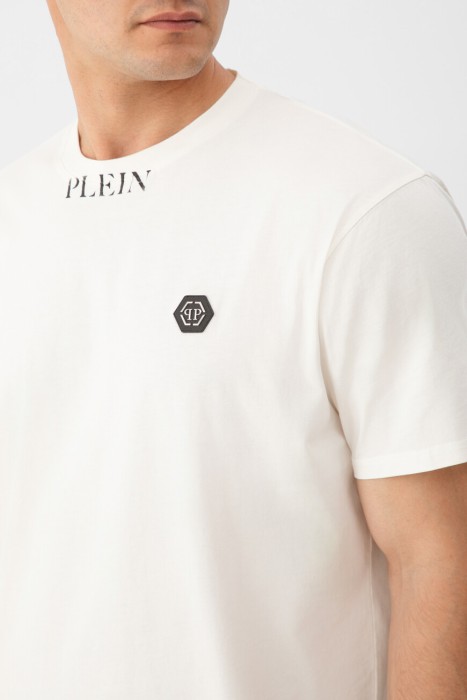 футболка  из америки вид сбоку