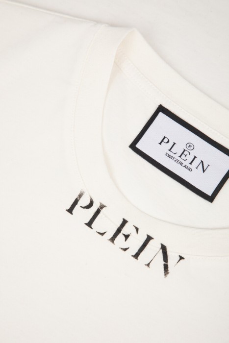 футболка  из хлопка спереди