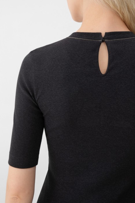 футболка  из италии вид сбоку