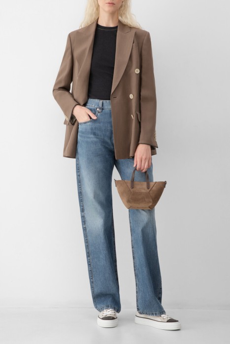 Товар серого цвета с внутренней стороны