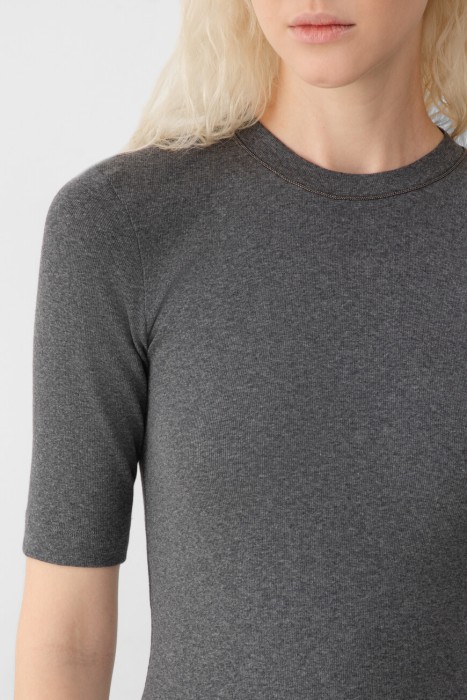 футболка  из италии вид сбоку