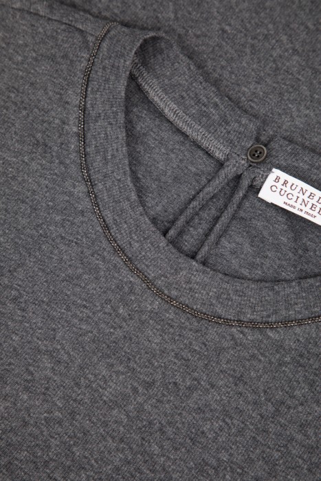 Продукция для женщин фото