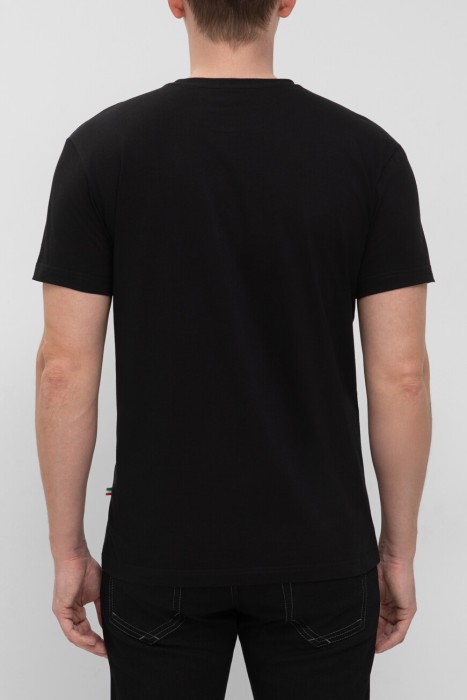 футболка  по цене 38100 руб вид справа