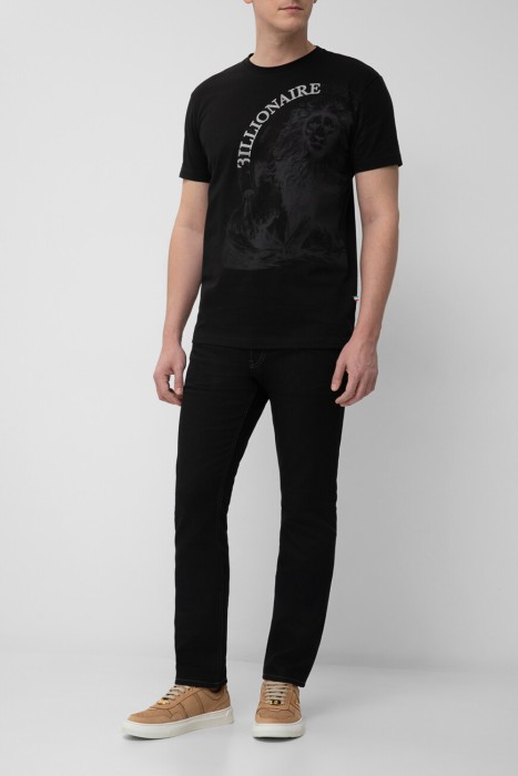 Товар черного цвета с внутренней стороны