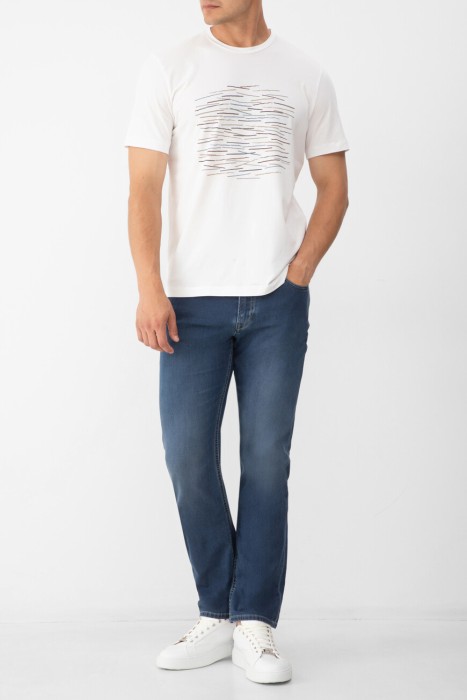 Товар белого цвета с внутренней стороны