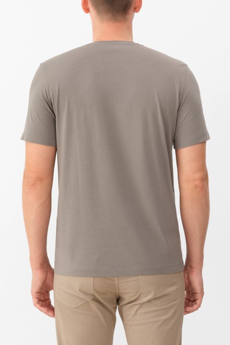 футболка  от бренда corneliani вид слева