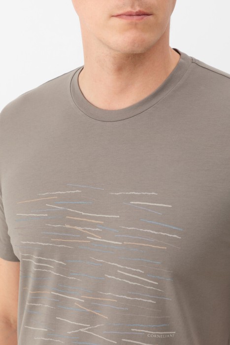 футболка  из италии вид сбоку