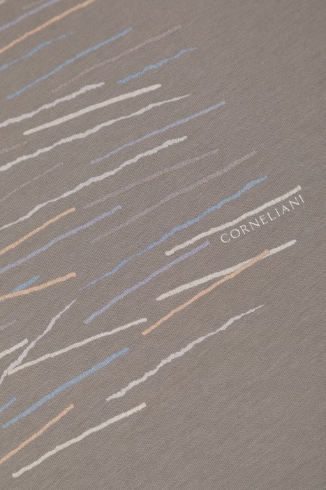 футболка  кэжуал стиля с лицевой стороны