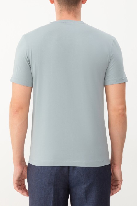 футболка  по цене 10800 руб вид справа