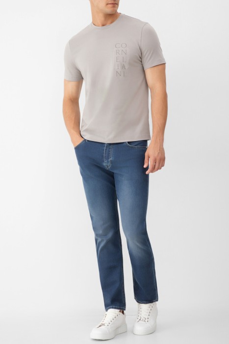 Товар серого цвета с внутренней стороны