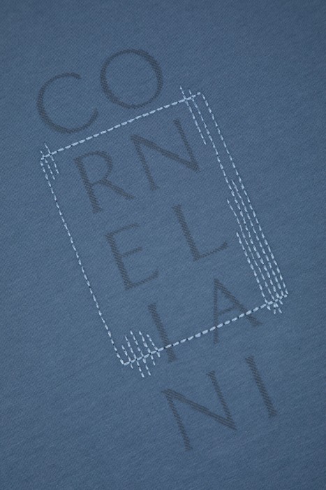 футболка  повседневного стиля с лицевой стороны