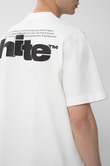 Товар белого цвета с внутренней стороны