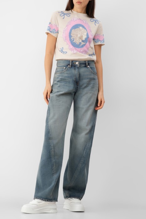 Товар серого цвета с внутренней стороны