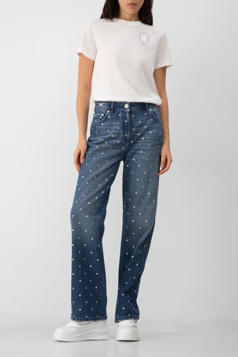 Товар белого цвета с внутренней стороны