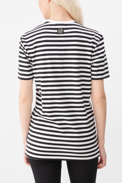 футболка  от бренда philipp plein вид слева