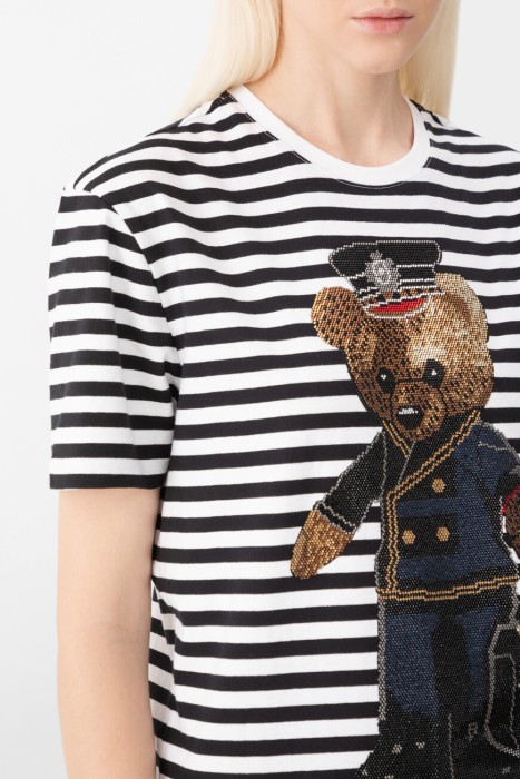 футболка  из америки вид сбоку