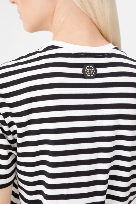 Товар разноцветного цвета с внутренней стороны