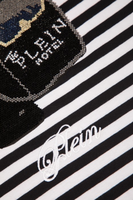 футболка  вид слева