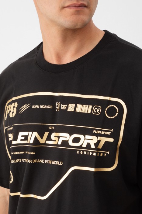 футболка  из италии вид сбоку