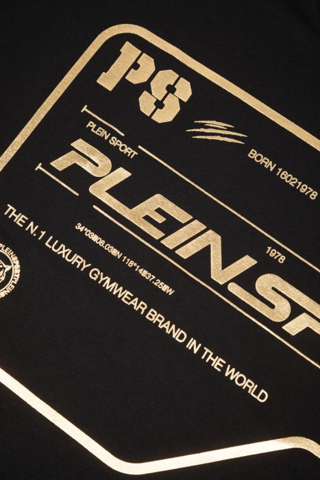 футболка  универсального стиля с лицевой стороны