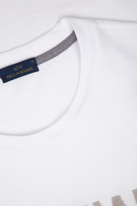 футболка  из хлопка спереди