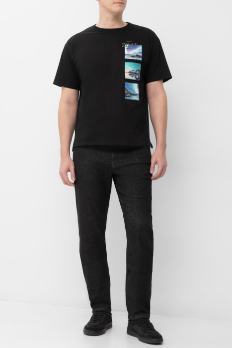 Товар черного цвета с внутренней стороны