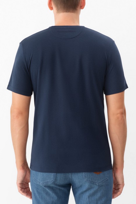 футболка  по цене 25200 руб вид справа