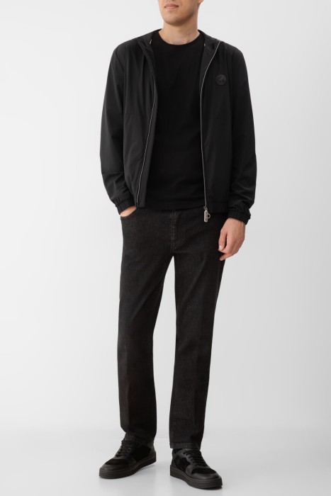 футболка  из хлопка спереди