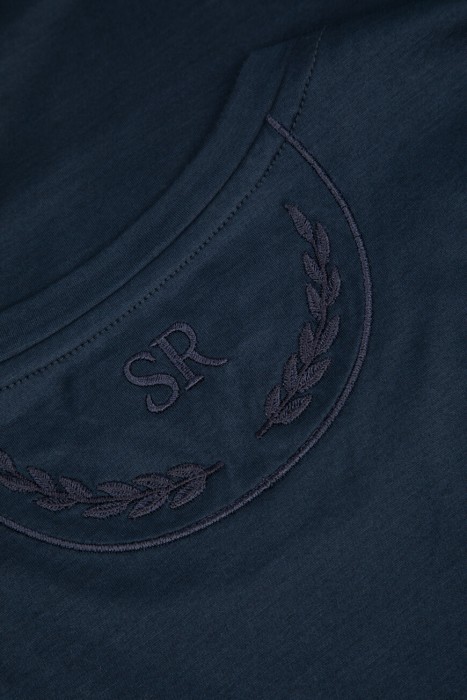 футболка  универсального стиля с лицевой стороны