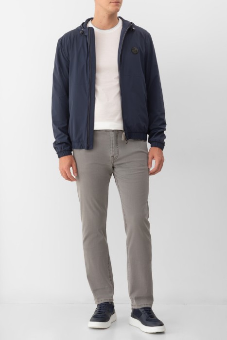 футболка  из хлопка спереди