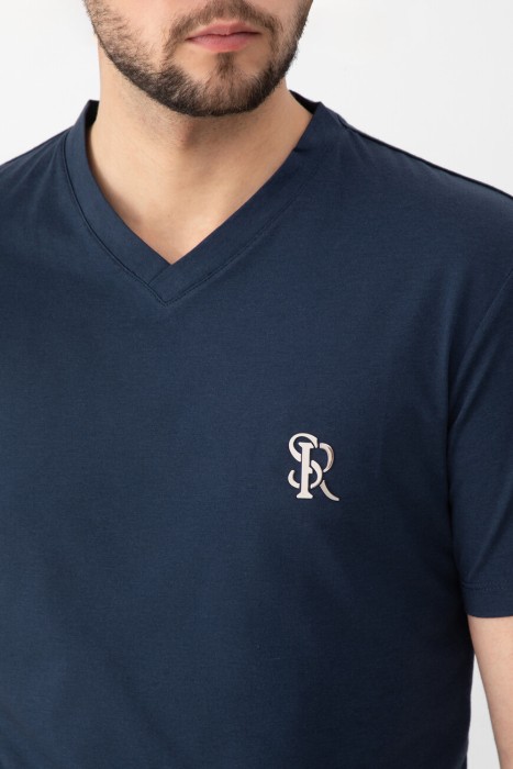 футболка  из англии вид сбоку