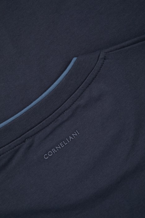 футболка  универсального стиля с лицевой стороны