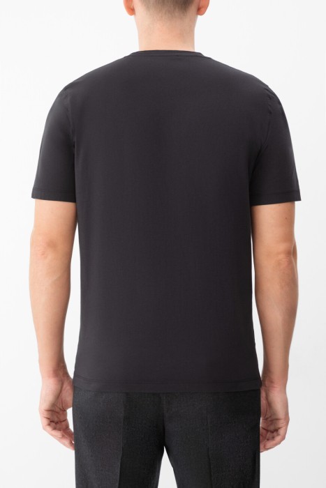 футболка  по цене 15900 руб вид справа