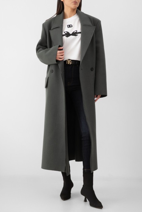 Товар белого цвета с внутренней стороны