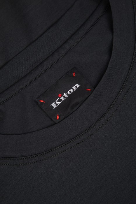 футболка  из хлопка спереди