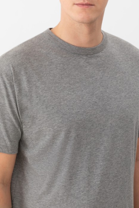 футболка  из италии вид сбоку