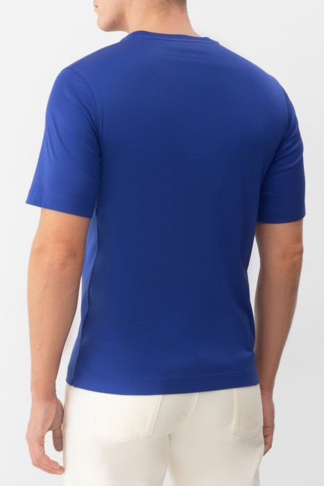 футболка  по цене 45600 руб вид справа