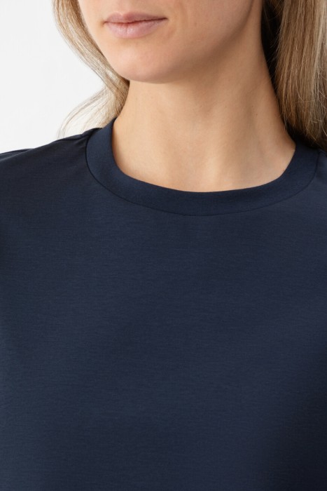 футболка  из италии вид сбоку